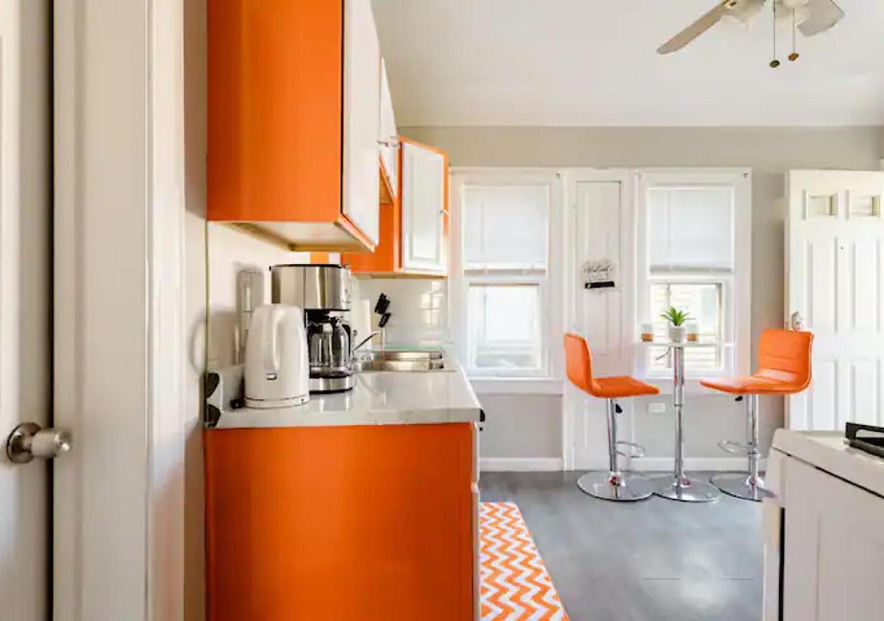 הוילה קליבלנד La Naranja Retreat - Cozy Duplex Near Downtown With Parking, 300 Mb Wifi & Self Check In מראה חיצוני תמונה