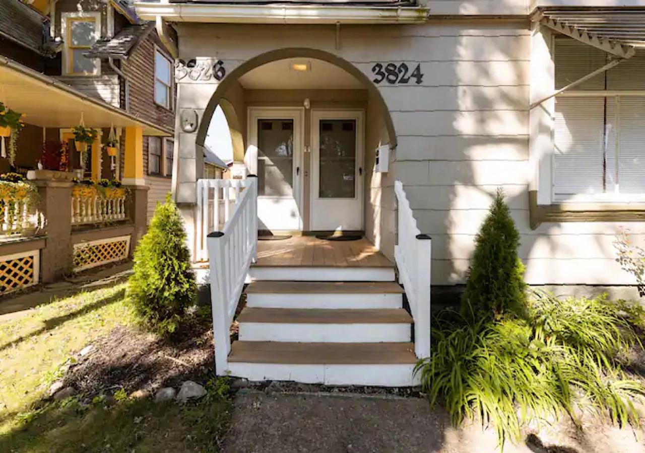 הוילה קליבלנד La Naranja Retreat - Cozy Duplex Near Downtown With Parking, 300 Mb Wifi & Self Check In מראה חיצוני תמונה