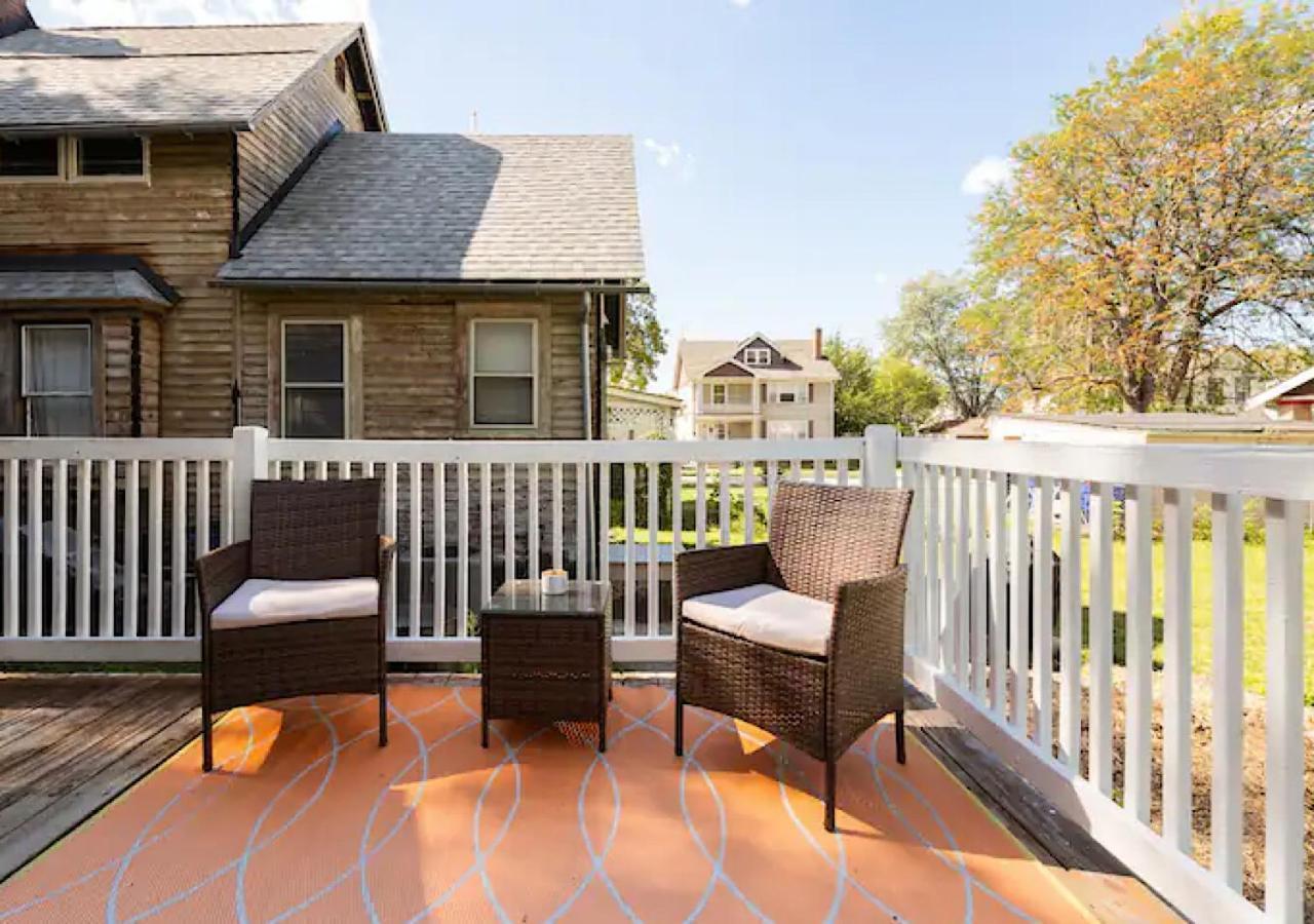 הוילה קליבלנד La Naranja Retreat - Cozy Duplex Near Downtown With Parking, 300 Mb Wifi & Self Check In מראה חיצוני תמונה