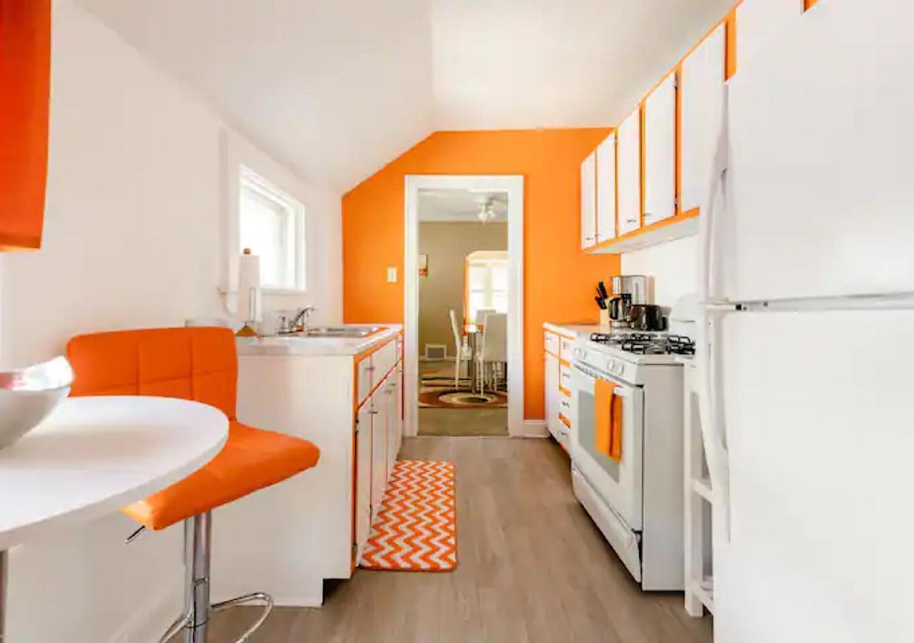 הוילה קליבלנד La Naranja Retreat - Cozy Duplex Near Downtown With Parking, 300 Mb Wifi & Self Check In מראה חיצוני תמונה